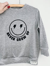 Load image into Gallery viewer, Sweater - Never Grow up

