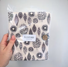 Load image into Gallery viewer, Nappy and wet wipe carrier portable
