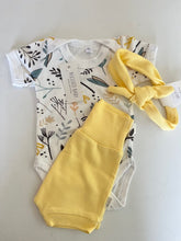 Load image into Gallery viewer, SALE - Summer Set and blanket - Wild Floral set &amp; Yellow
